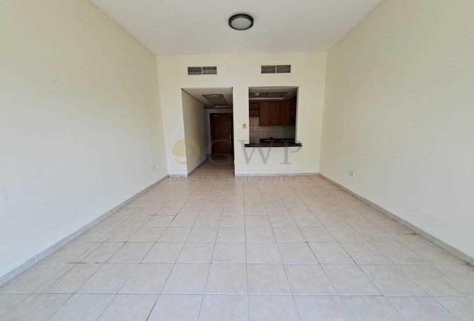 103703837 - Property Image 3