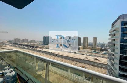 شقة - 1 حمام للايجار في برج الأبطال 1 - أبراج الأبطال - مدينة دبي الرياضية - دبي