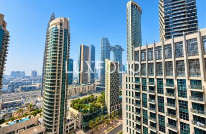 Apartment - 1 - 2 for rent in Standpoint Towers - Downtown Dubai - Dubai