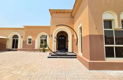 فيلا - 5 غرف نوم - 6 حمامات للايجار في بوابة الخيل - القوز - دبي
