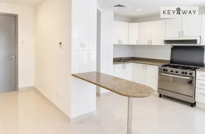 Villa - 2 Bedrooms - 3 Bathrooms for rent in Springs 2 - The Springs - Dubai