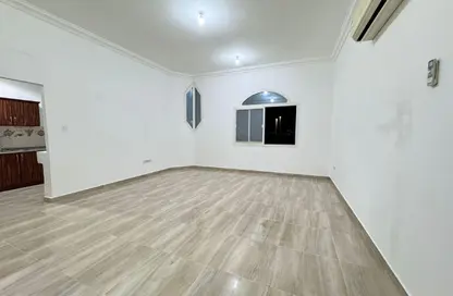 Apartment - Studio - 1 Bathroom for rent in Shakhbout City - Abu Dhabi