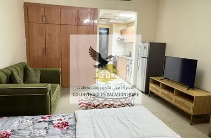 Apartment - 1 Bathroom for rent in Al Majaz 3 - Al Majaz - Sharjah