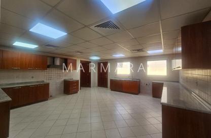 Villa - 4 Bedrooms - 5 Bathrooms for rent in Jumeirah 3 Villas - Jumeirah 3 - Jumeirah - Dubai