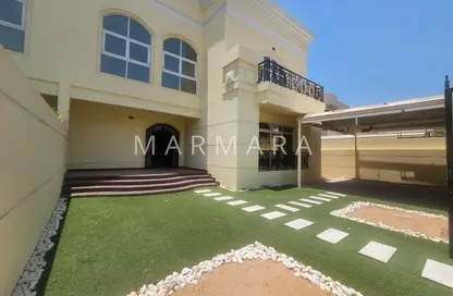 Villa - 4 Bedrooms - 5 Bathrooms for rent in Jumeirah 3 Villas - Jumeirah 3 - Jumeirah - Dubai