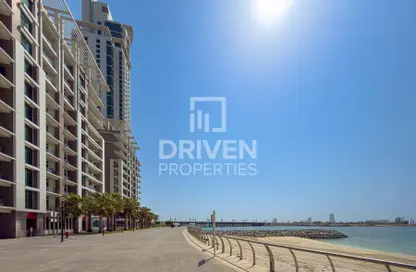 Apartment - 2 Bedrooms - 3 Bathrooms for rent in RAK Tower - Marina Square - Al Reem Island - Abu Dhabi