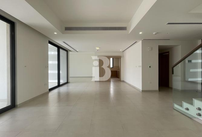 112731401 - Property Main Image