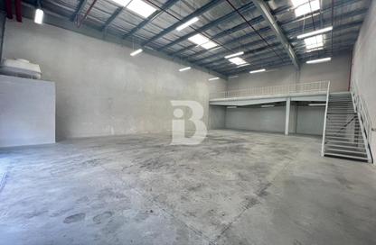 Warehouse - Studio for rent in Dubai Investment Park 2 (DIP 2) - Dubai Investment Park (DIP) - Dubai