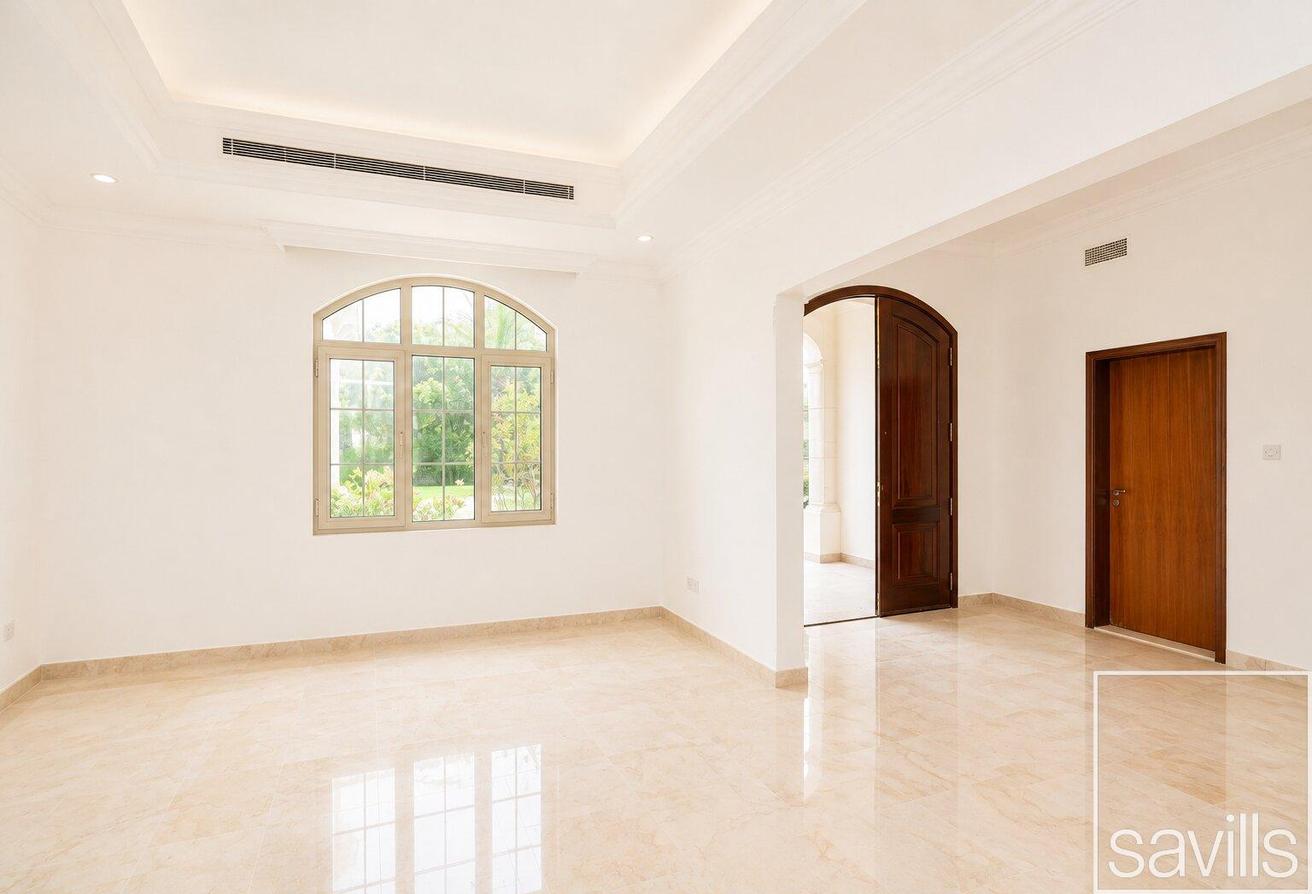 Upgraded | Spacious | Large Plot | Lake View photo 8