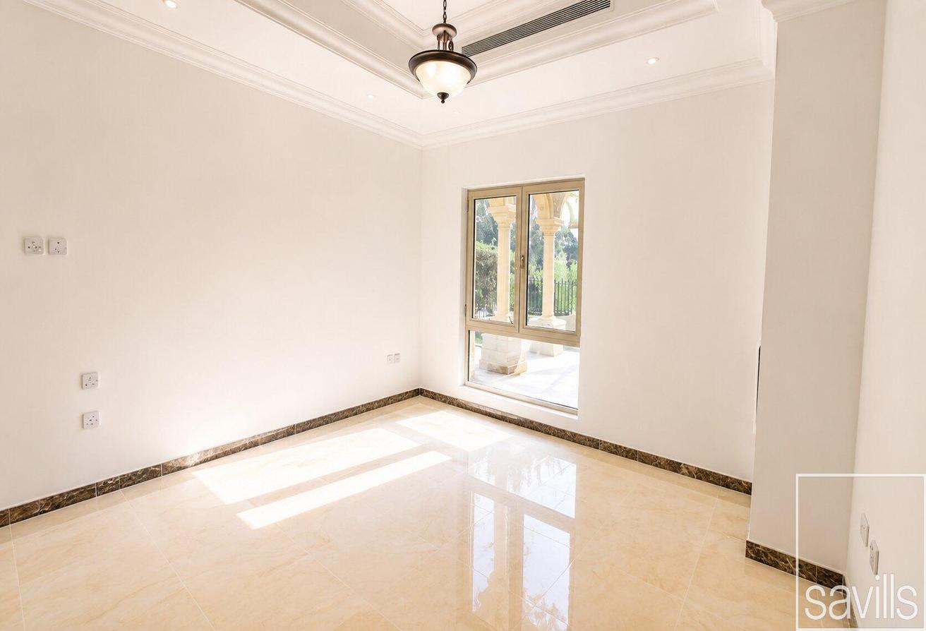 Upgraded | Spacious | Large Plot | Lake View photo 6