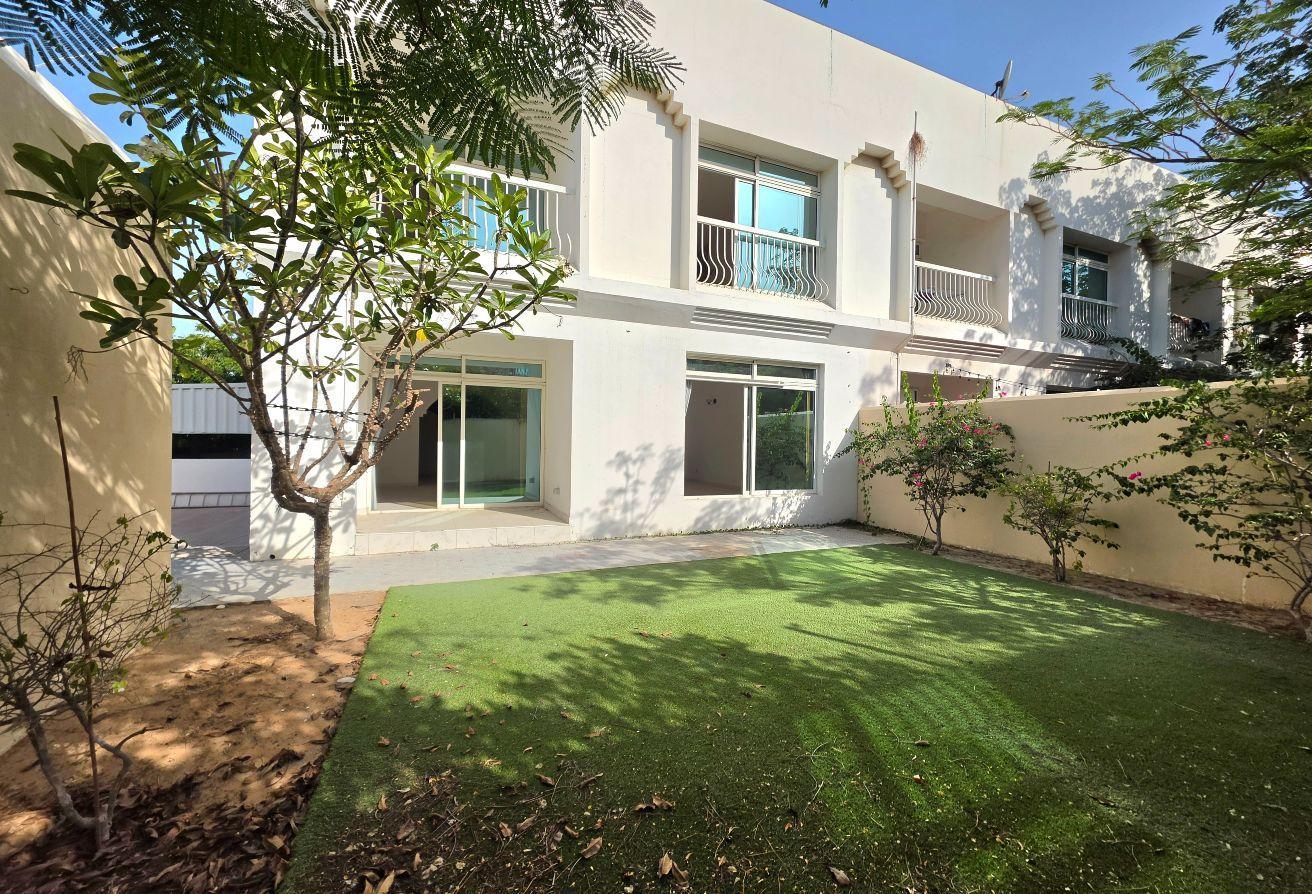 Corner Villa | Huge Outdoor | Free Bonus Amenities photo 12