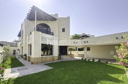 Villa - 4 - 6 for rent in Umm Suqeim 1 - Umm Suqeim - Dubai
