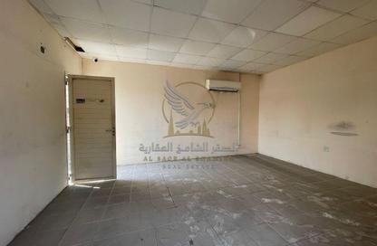 Land - Studio for rent in SG 10 Building - Industrial Area 10 - Sharjah Industrial Area - Sharjah