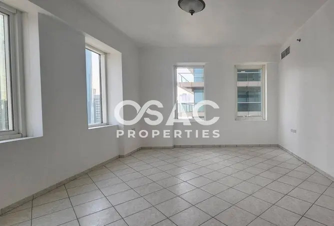 165601930 - Property Image 2