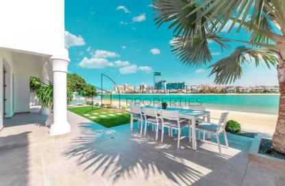 Villa - 5 - 4 for rent in Garden Homes Frond O - Garden Homes - Palm Jumeirah - Dubai