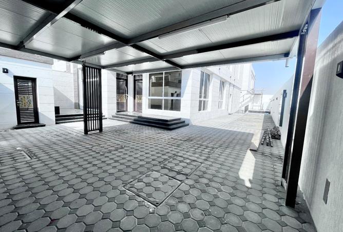 75404177 - Property Image 2