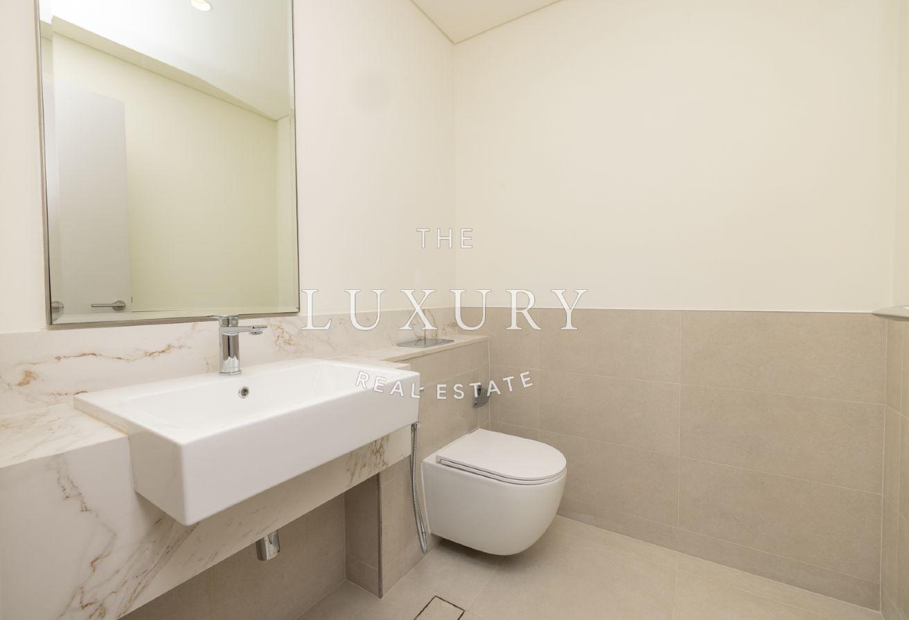 Luxury 3BR+Maid | Full Marina View | Beach Access photo 12
