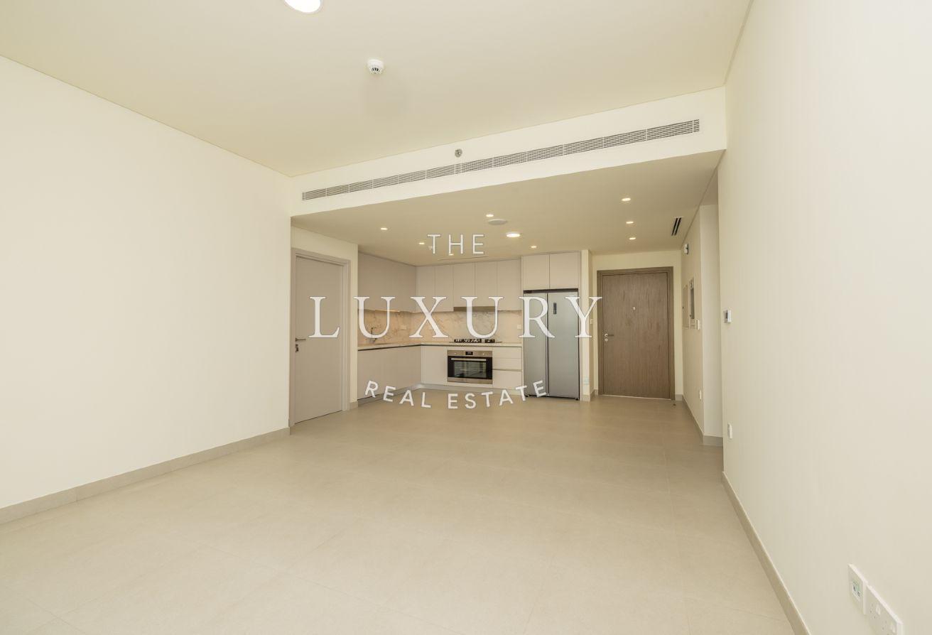 Luxury 3BR+Maid | Full Marina View | Beach Access photo 2