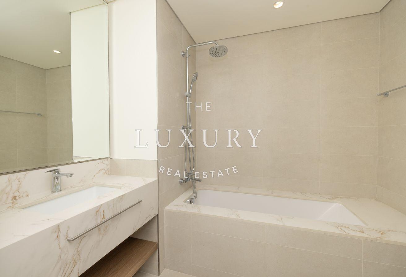 Luxury 3BR+Maid | Full Marina View | Beach Access photo 17