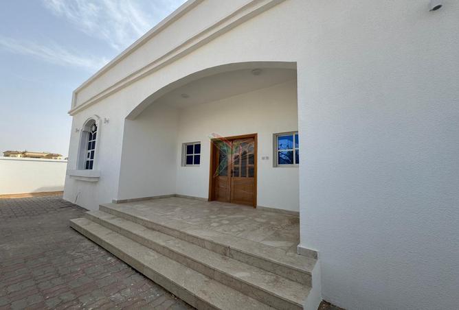 65193369 - Property Main Image