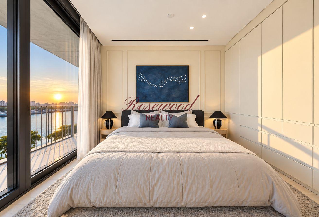 Fully Furnished|Upgraded| Full Canal View photo 13