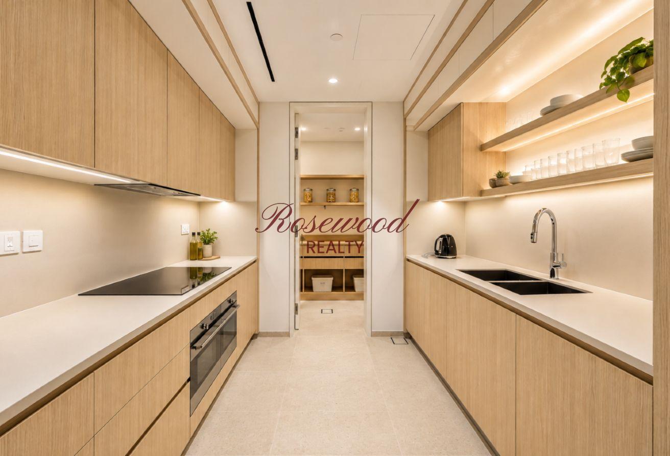 Fully Furnished|Upgraded| Full Canal View photo 23