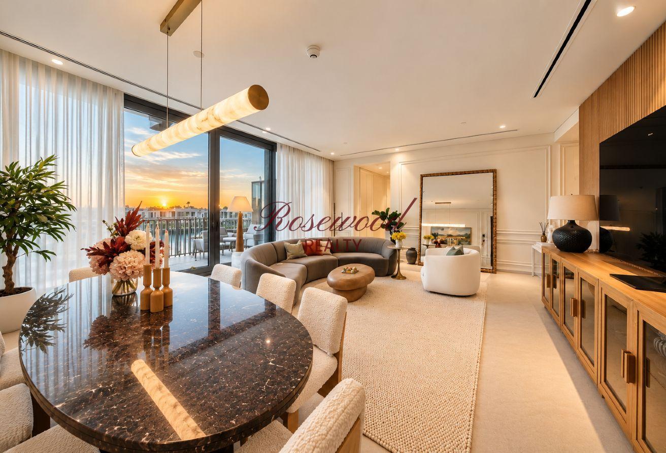 Fully Furnished|Upgraded| Full Canal View photo 3