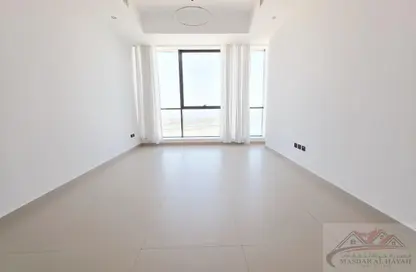 Apartment - 1 Bedroom - 2 Bathrooms for rent in La Plage Tower - Al Mamzar - Sharjah - Sharjah