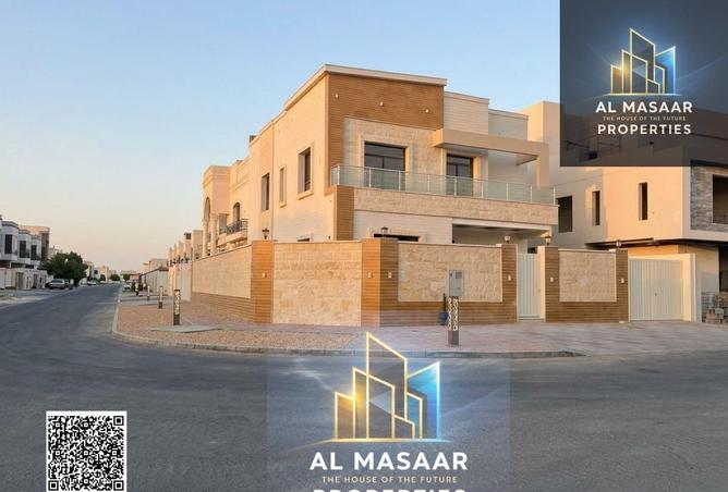 Corner villa, 3,700 square feet, including fees