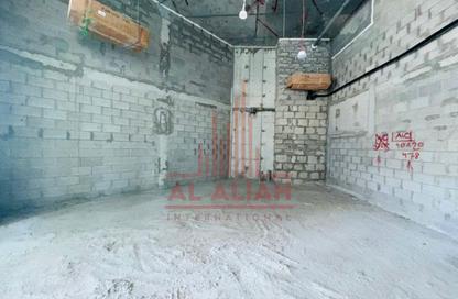 Shop - Studio for rent in Adnec Twin Towers - Capital Centre - Abu Dhabi