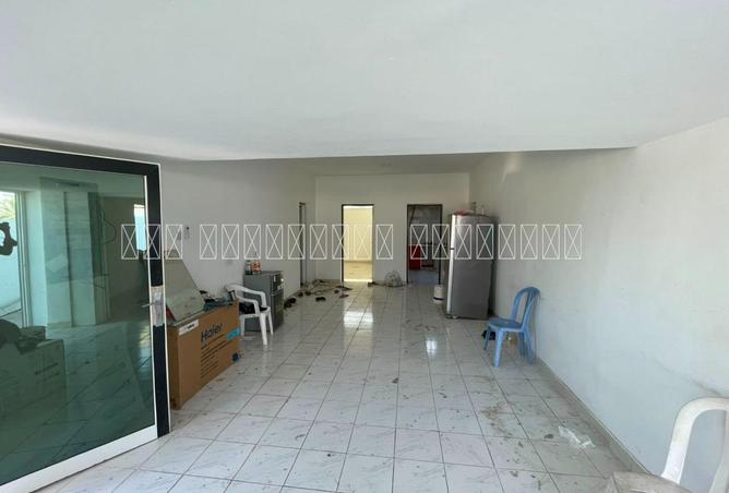 112302318 - Property Image 3