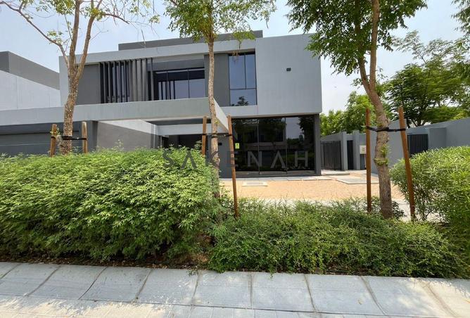 Robinia فيلا فاخرة 5 غرف مع حديقة خاصة