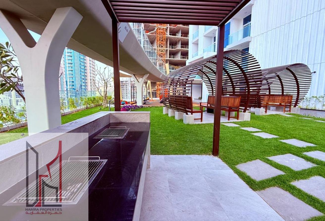 BRAND NEW STUDIOl HIGH FLOORl MIRACLE GARDEN VIEW photo 6