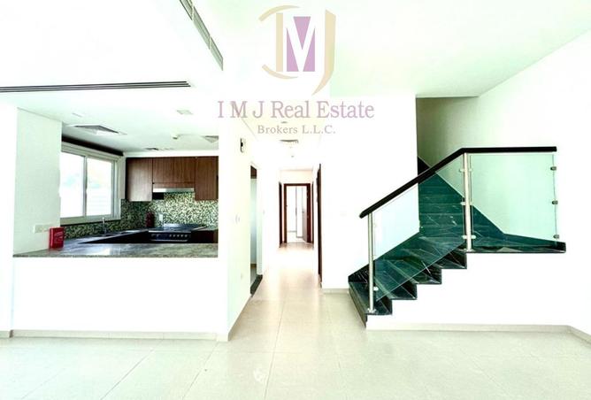 60527191 - Property Image 2