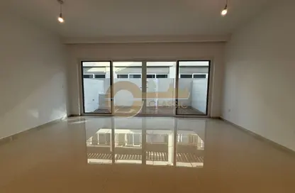 تاون هاوس - 3 غرف نوم - 3 حمامات للايجار في كاميليا - داماك هيلز 2 - دبي