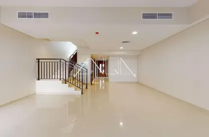 تاون هاوس - 3 غرف نوم - 4 حمامات للايجار في فيلات أرينكو - منطقة 14 - قرية جميرا الدائرية - دبي