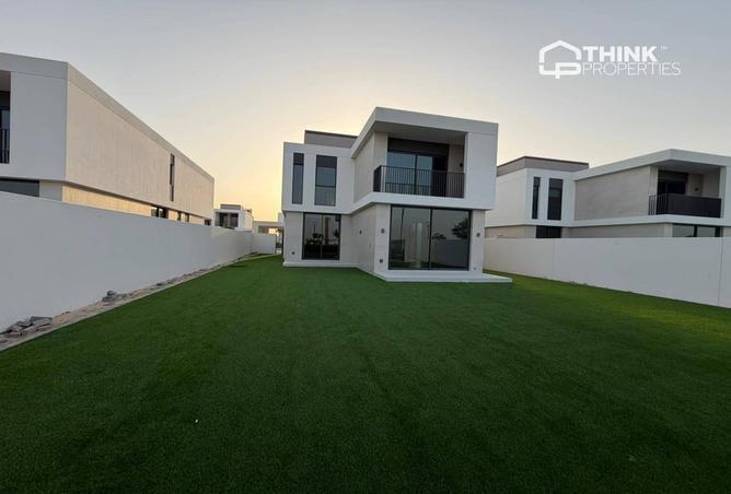Ready to Move | Landscaped- Huge Plot|Keys in hand photo 3