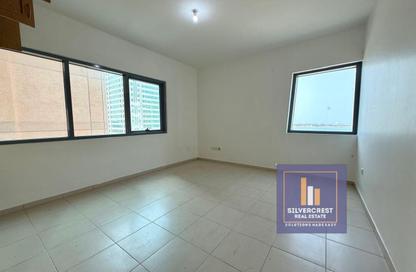 Apartment - 2 Bedrooms - 3 Bathrooms for rent in Pearl Tower - Electra Street - Abu Dhabi