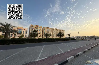 Apartment - 2 Bedrooms - 3 Bathrooms for rent in Al Amira Village - Al Yasmeen - Ajman