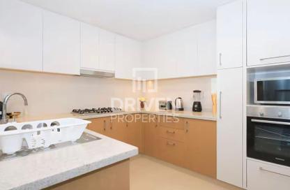 Apartment - 2 Bedrooms - 3 Bathrooms for rent in Burj Vista Tower 1 - Burj Vista - Downtown Dubai - Dubai