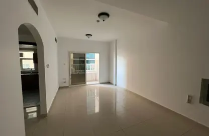 Apartment - 2 Bedrooms - 2 Bathrooms for rent in New Al Taawun Road - Al Taawun - Sharjah