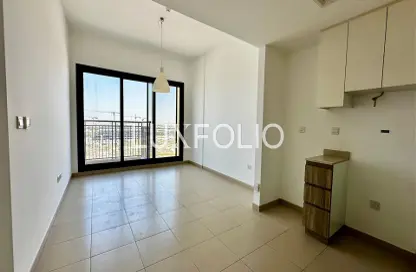 شقة - غرفة نوم - 1 حمام للبيع في شقق يونا - تاون سكوير - دبي