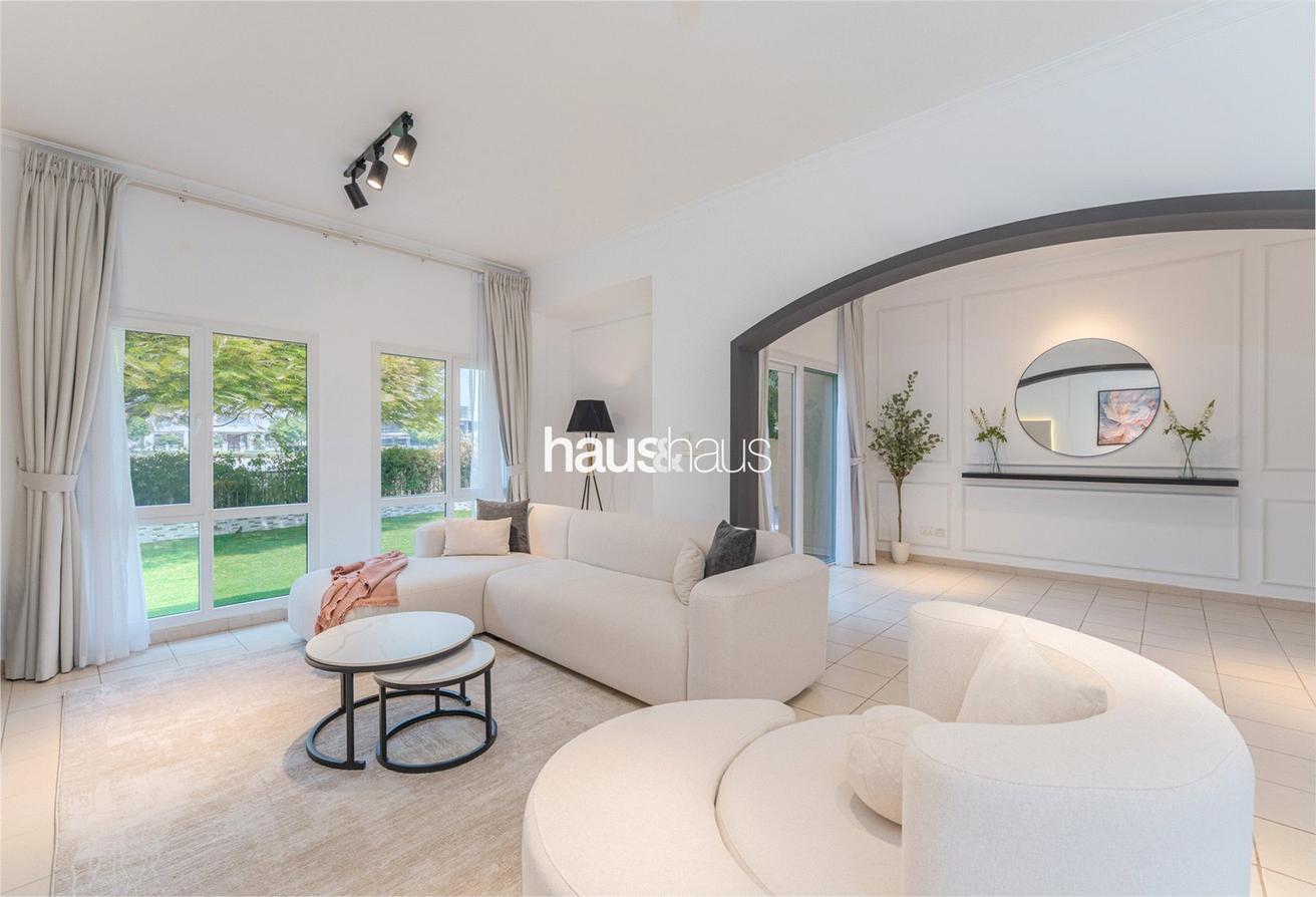 Fully Furnished | Upgraded Kitchen | Lake View photo 4