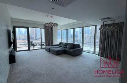 Apartment - 3 Bedrooms - 3 Bathrooms for sale in Downtown Views II Tower 1 - Downtown Views II - Zabeel 2 - Zabeel - Dubai