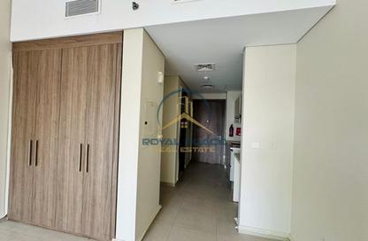 Apartment - Studio - 1 Bathroom for rent in SOL Bay - Business Bay - Dubai