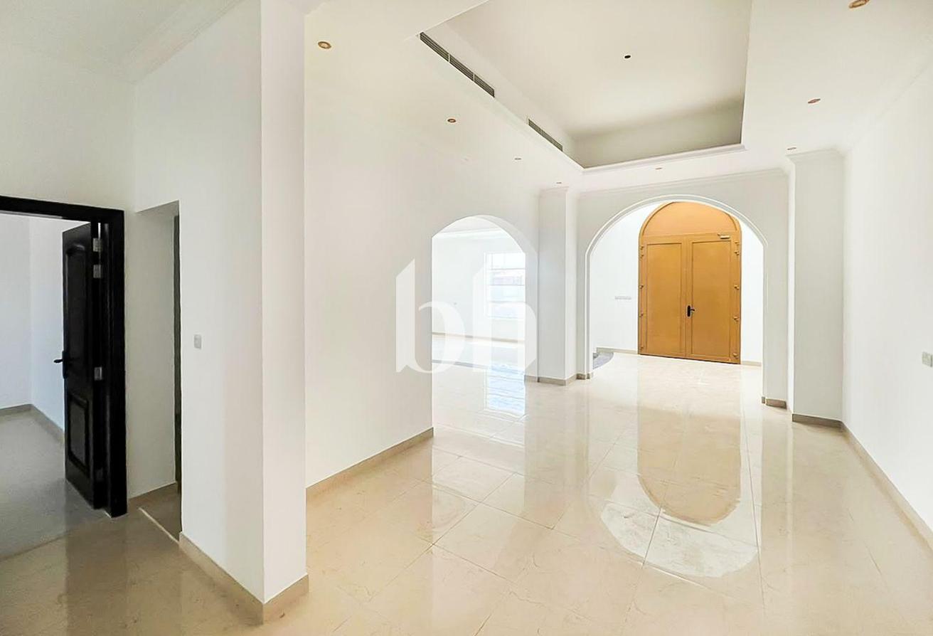 5BR Villa | Maids Room | Unfurnished photo 12