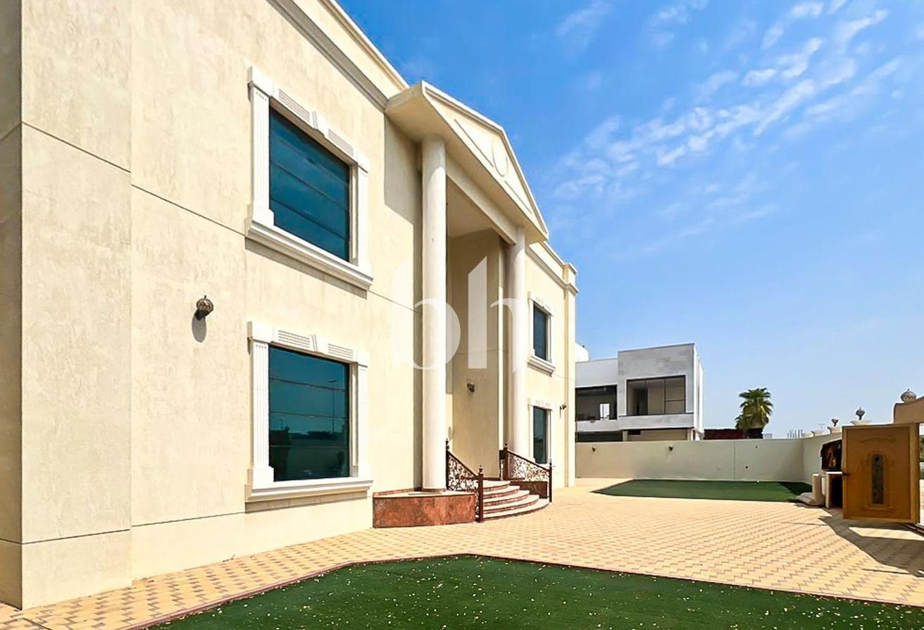 5BR Villa | Maids Room | Unfurnished photo 5