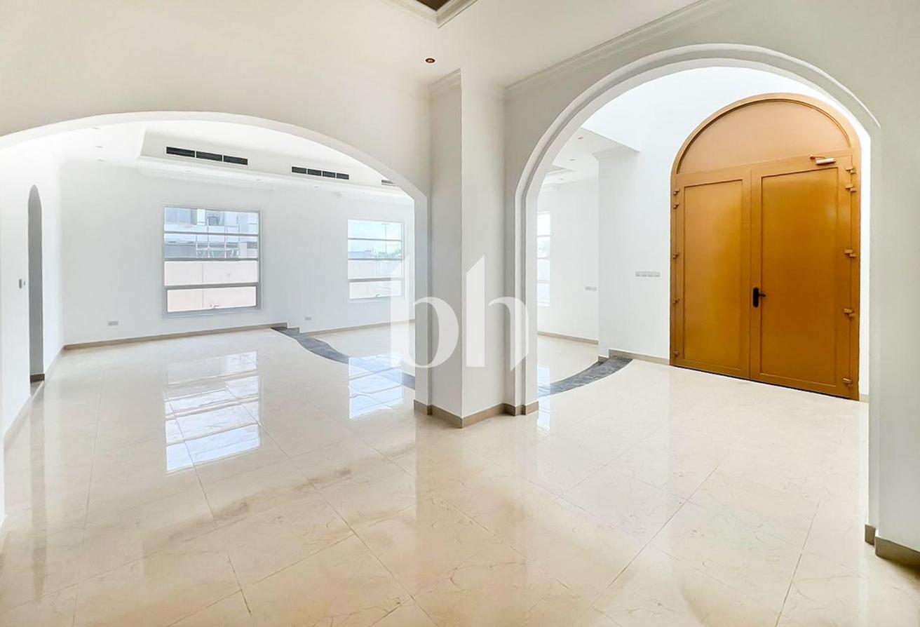 5BR Villa | Maids Room | Unfurnished photo 6