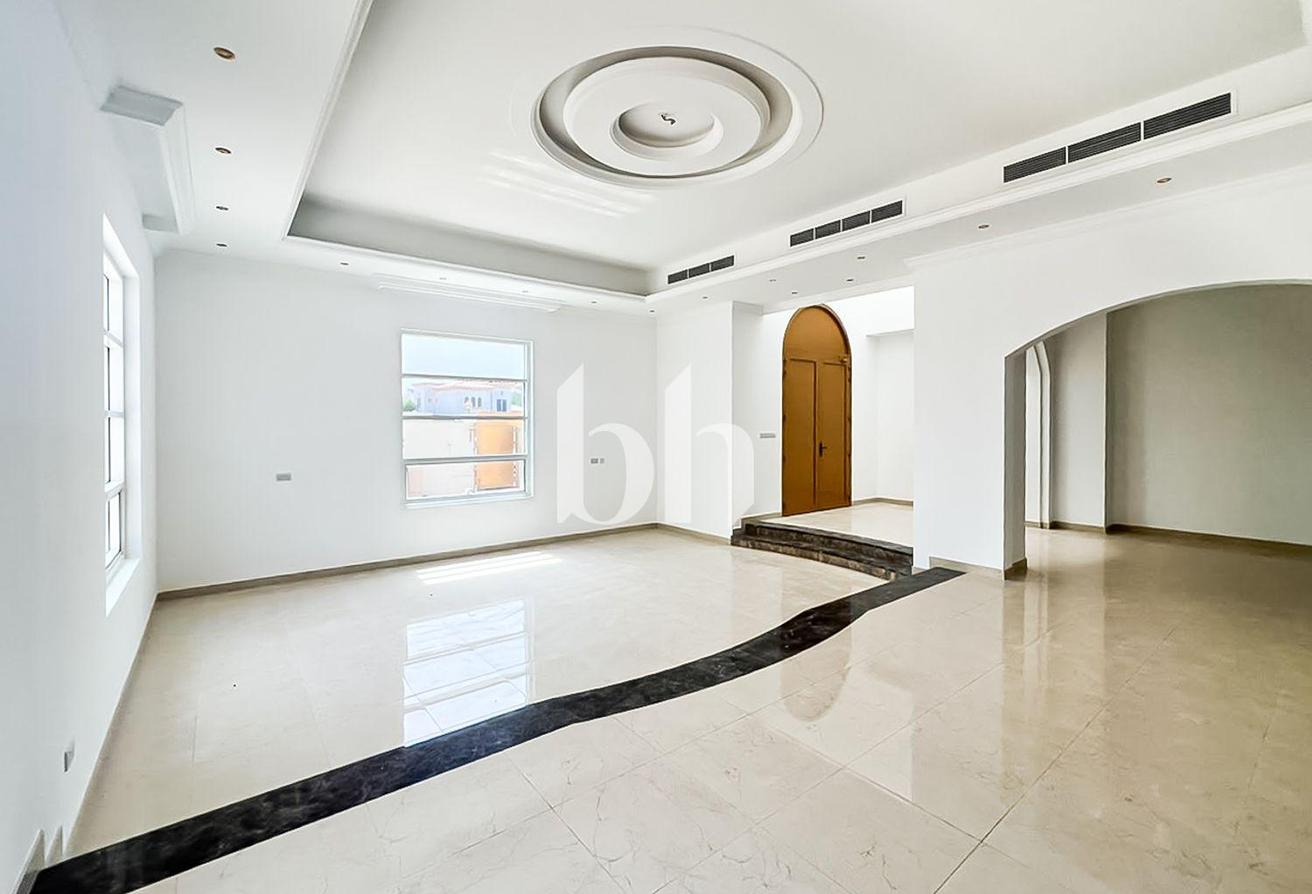 5BR Villa | Maids Room | Unfurnished photo 8