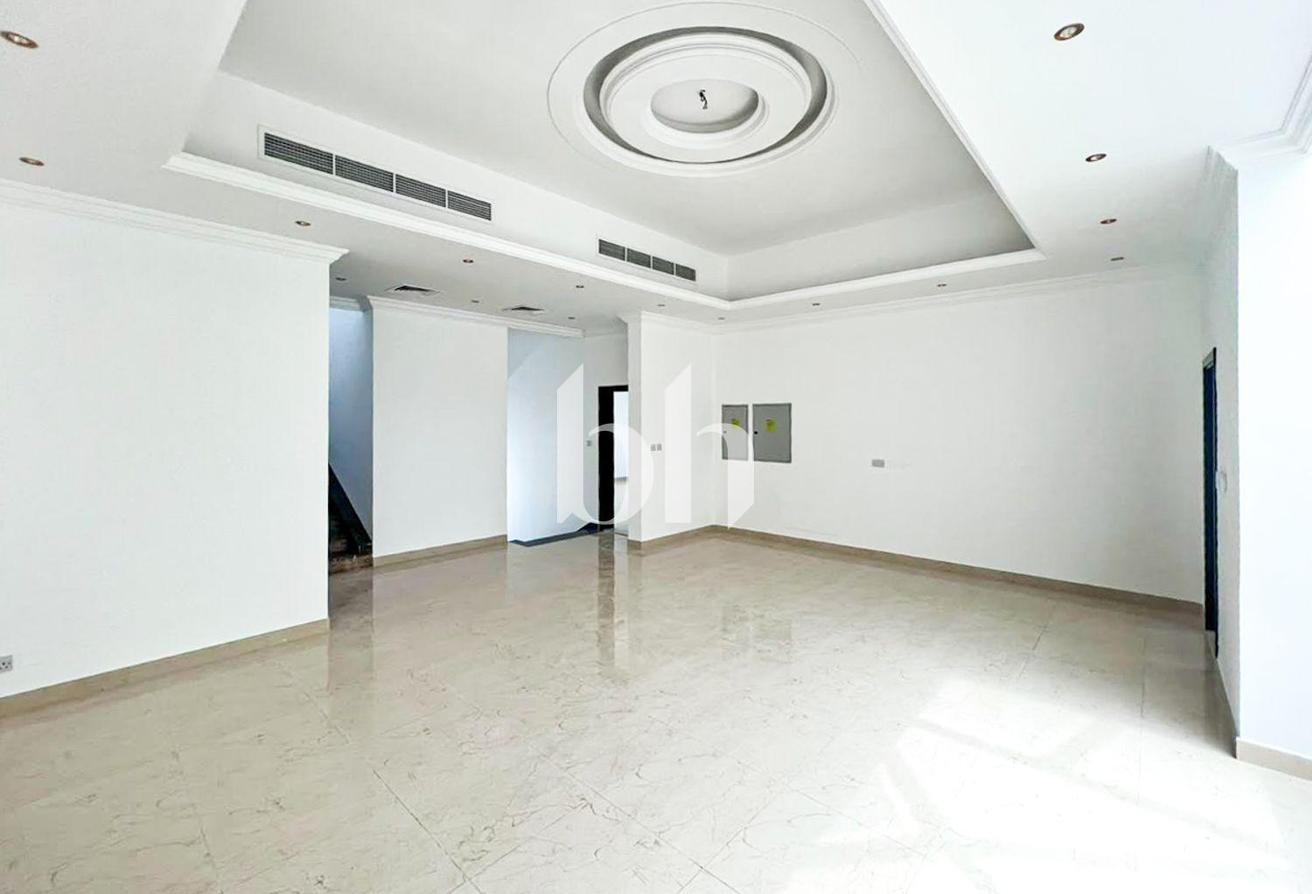 5BR Villa | Maids Room | Unfurnished photo 18